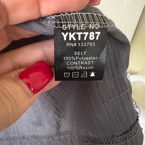 POL Gray Women's Top NWOT - Picture 8 of 9